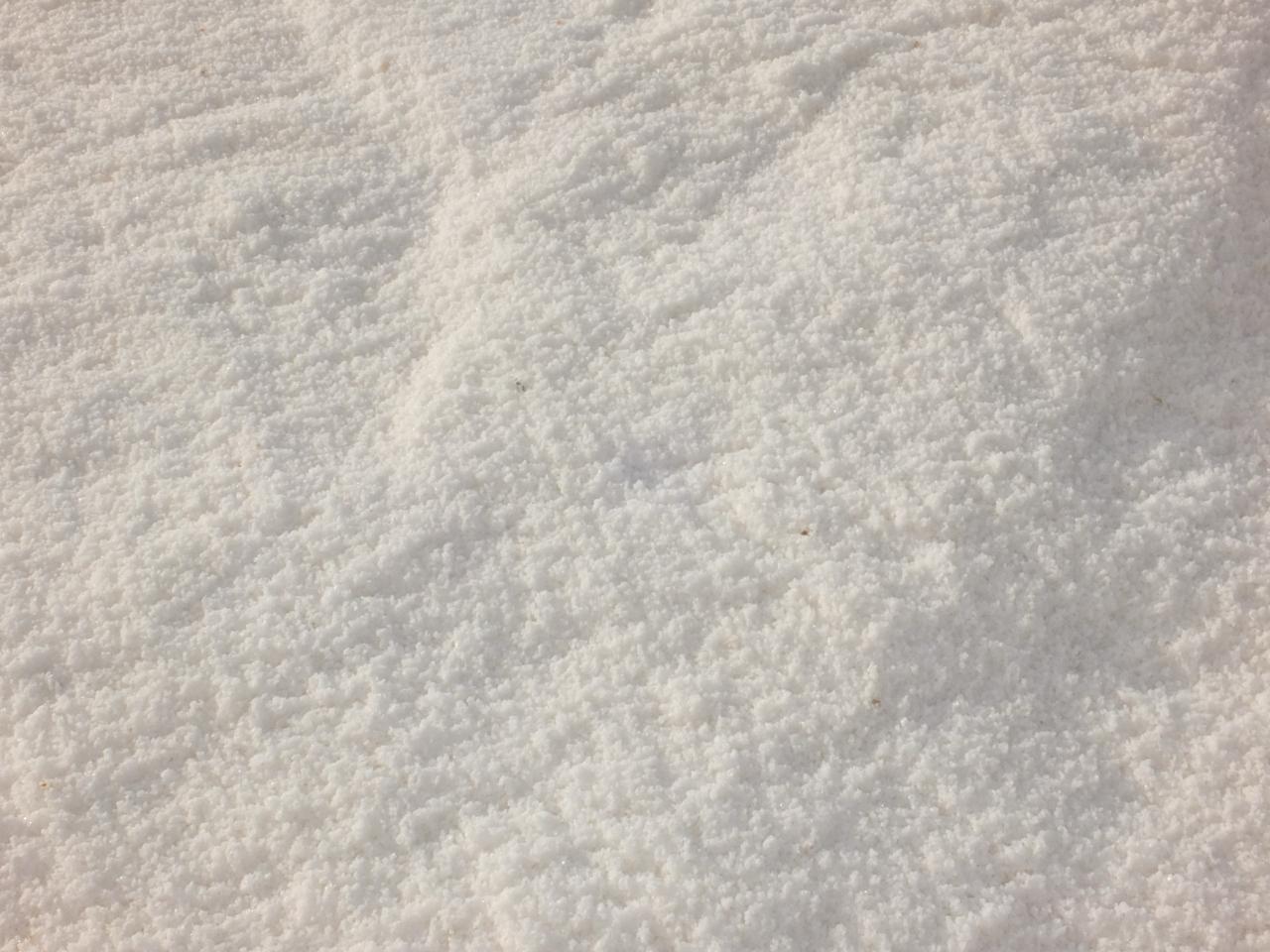 Fine white high-purity salt